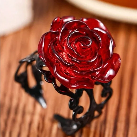 GOTHIC RED ROSE RING valentines - Picture 2 of 2